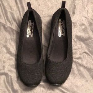 Skechers Air-cooled Memory Foam Slip On’s Size 10